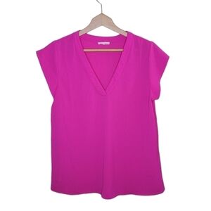 Sis Sis | Pink Short Sleeve V-neck Textured Blouse Size Medium